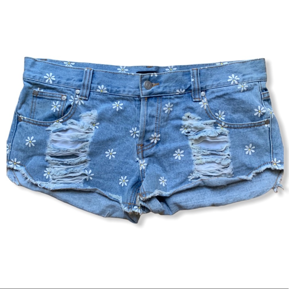 MINKPINK DISTRESSED DAISY SHORTS